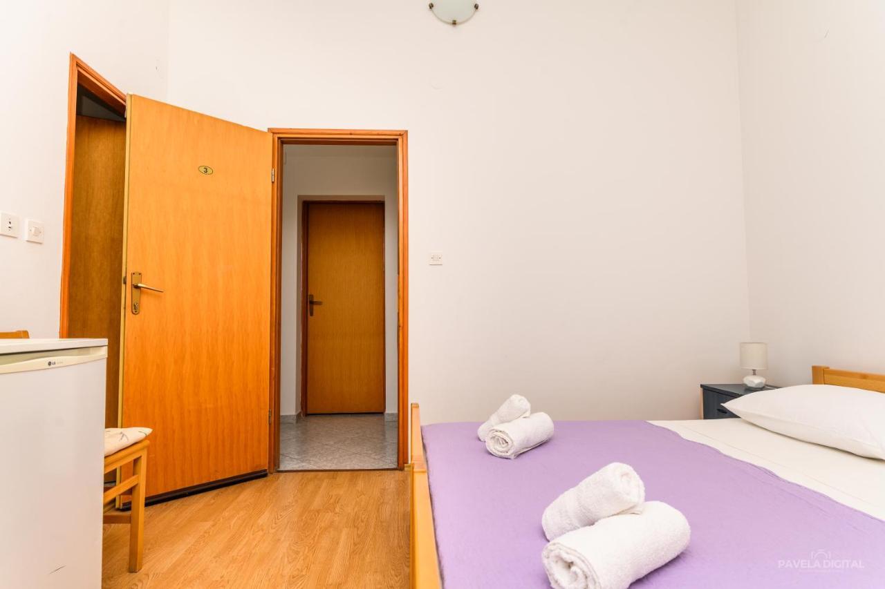 Sobe I Apartman Mareta Miholascica Exterior photo