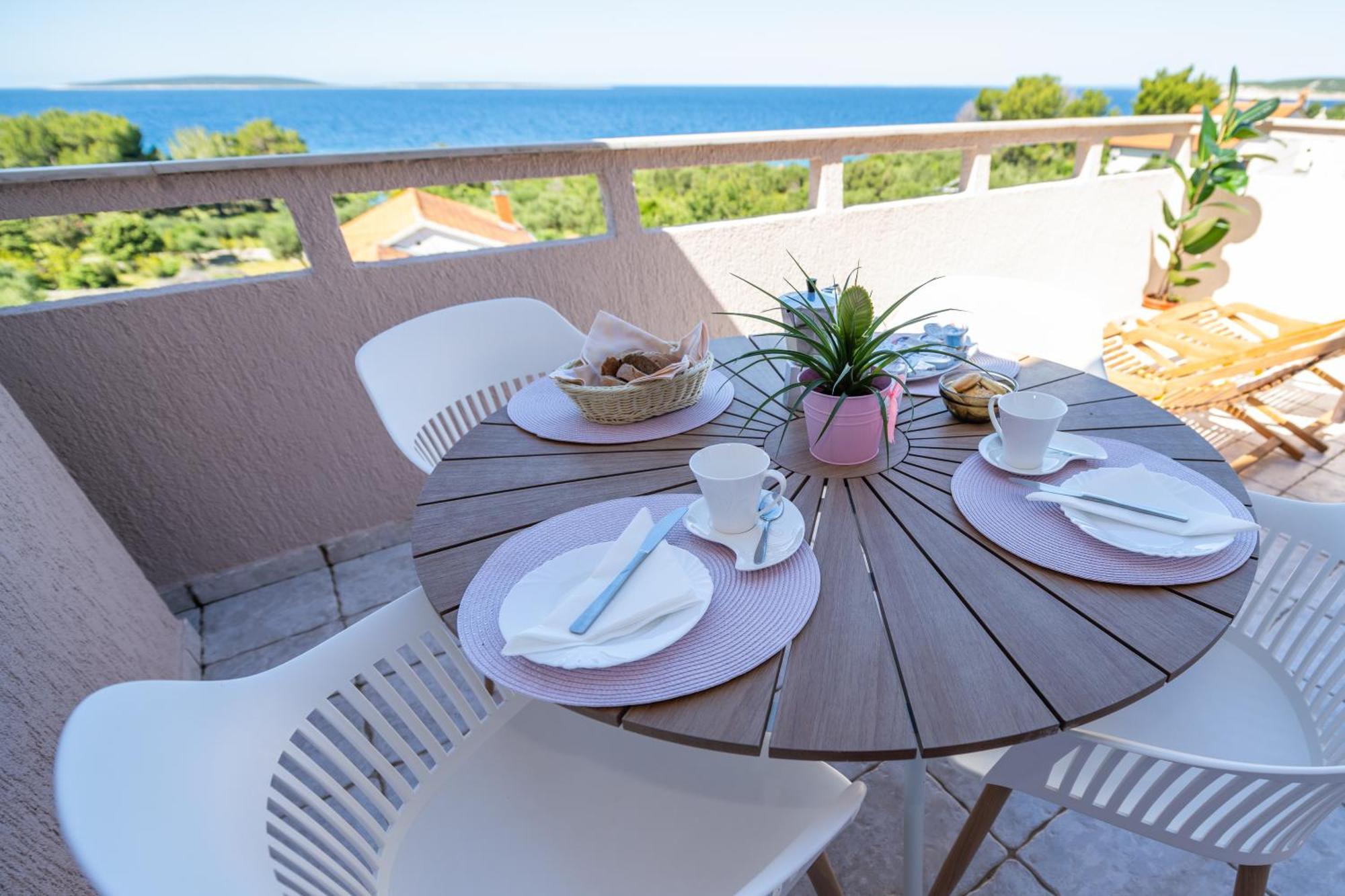 Sobe I Apartman Mareta Miholascica Exterior photo